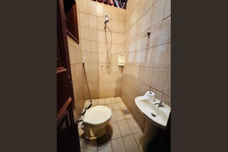Casa para alugar com 2400m², 6 quartos e 4 vagasBanheiro Externo