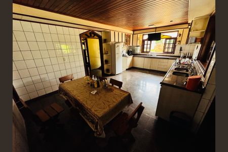 Casa para alugar com 2400m², 6 quartos e 4 vagasCozinha