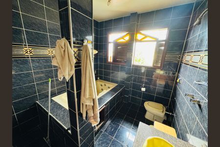 Casa para alugar com 2400m², 6 quartos e 4 vagasBanheiro