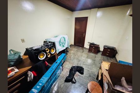 Casa para alugar com 2400m², 6 quartos e 4 vagasQuarto