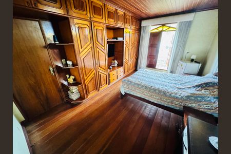 Casa para alugar com 2400m², 6 quartos e 4 vagasQuarto