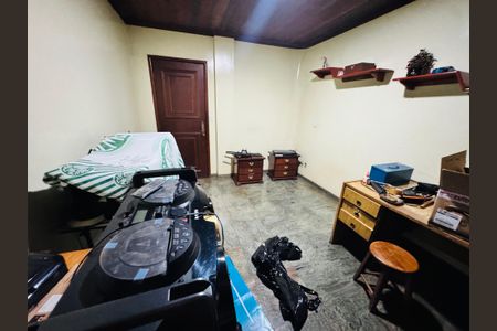 Casa para alugar com 2400m², 6 quartos e 4 vagasQuarto