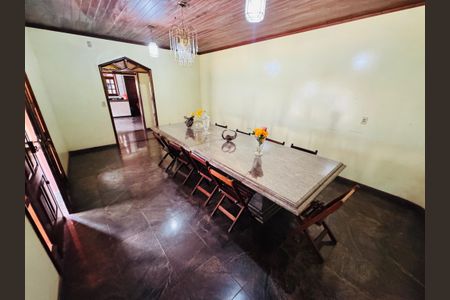 Casa para alugar com 2400m², 6 quartos e 4 vagasSala de Jantar