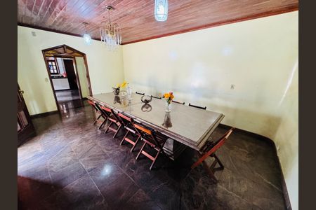 Casa para alugar com 2400m², 6 quartos e 4 vagasSala de Jantar