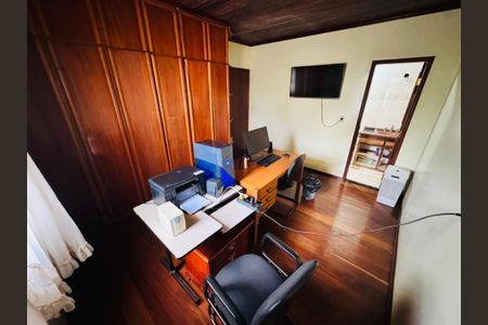 Casa para alugar com 2400m², 6 quartos e 4 vagasQuarto