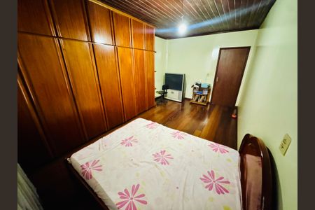 Casa para alugar com 2400m², 6 quartos e 4 vagasQuarto