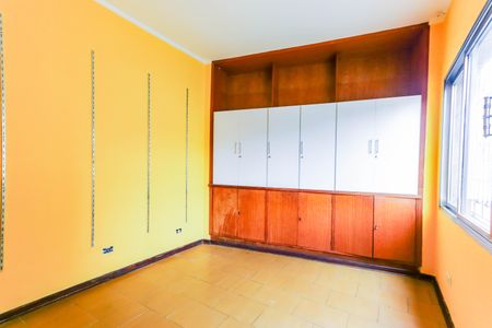 Casa à venda com 234m², 5 quartos e 3 vagas Casa à venda com 234m², 5 quartos e 3 vagasEscritório