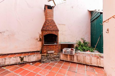 Casa à venda com 234m², 5 quartos e 3 vagas Casa à venda com 234m², 5 quartos e 3 vagasQuintal