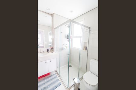 Apartamento à venda com 201m², 3 quartos e 4 vagas Apartamento à venda com 201m², 3 quartos e 4 vagasBanheiro da Suíte