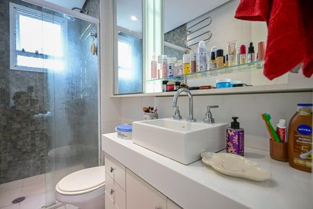 Apartamento à venda com 80m², 2 quartos e 2 vagasBanheiro Suíte 