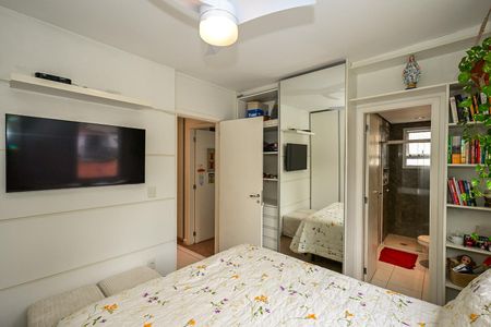 Apartamento à venda com 80m², 2 quartos e 2 vagasSuíte 
