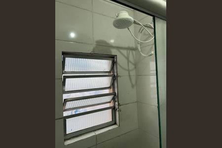 Casa à venda com 181m², 2 quartos e 2 vagasBanheiro