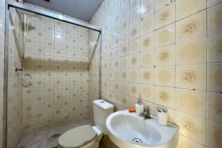 Banheiro de casa para alugar com 2 quartos, 65m² em Vila do Encontro, São Paulo