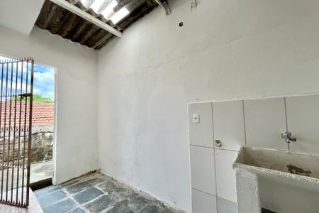 Casa para alugar com 65m², 2 quartos e sem vagaÁrea de Serviço