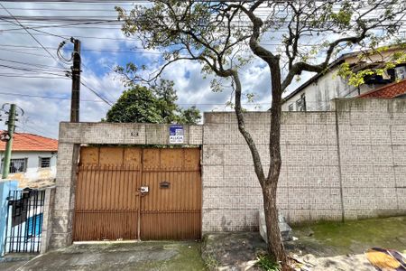 Casa para alugar com 65m², 2 quartos e sem vagaFachada