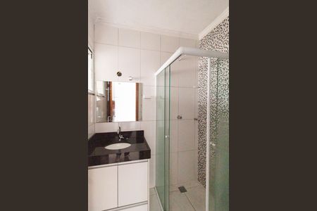 Banheiro de apartamento para alugar com 1 quarto, 40m² em Presidente Altino, Osasco