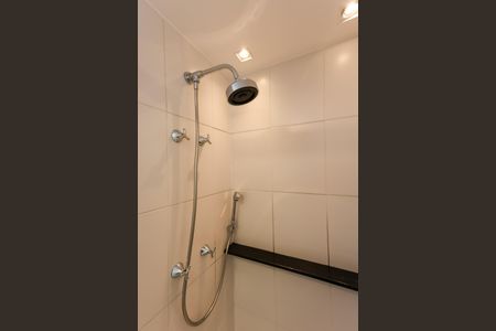 Apartamento para alugar com 87m², 2 quartos e 2 vagas Apartamento para alugar com 87m², 2 quartos e 2 vagasBanheiro