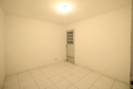 Quarto de casa para alugar com 1 quarto, 65m² em Canhema, Diadema