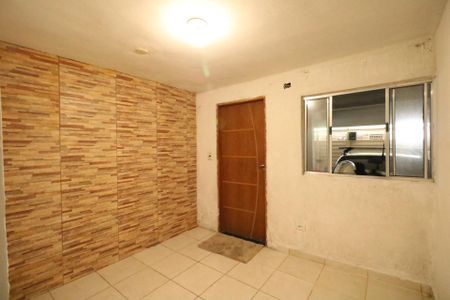 Sala de casa para alugar com 1 quarto, 65m² em Canhema, Diadema