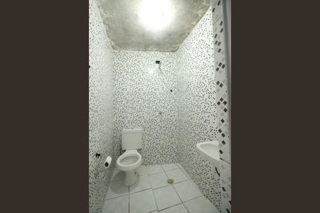 Casa para alugar com 65m², 1 quarto e sem vagaBanheiro