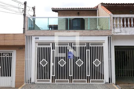 Casa à venda com 350m², 4 quartos e 3 vagasFachada