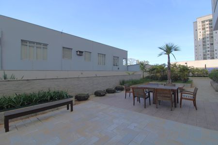 Apartamento para alugar com 66m², 2 quartos e 1 vagaÁrea comum / salão de festas