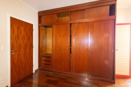Apartamento para alugar com 150m², 4 quartos e 3 vagas Apartamento para alugar com 150m², 4 quartos e 3 vagasSuite