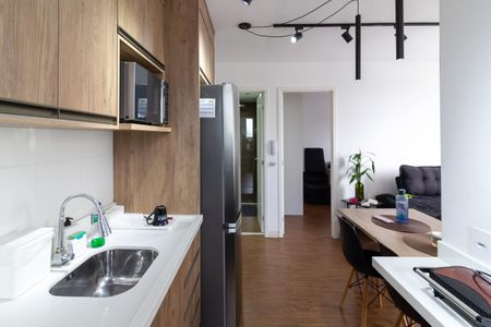 Apartamento à venda com 34m², 2 quartos e sem vaga Apartamento à venda com 34m², 2 quartos e sem vagaCozinha integrada com Área de Serviço