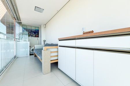 Apartamento à venda com 82m², 2 quartos e 2 vagas Apartamento à venda com 82m², 2 quartos e 2 vagasSacada