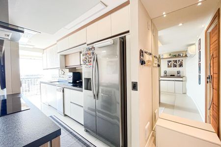 Apartamento à venda com 82m², 2 quartos e 2 vagas Apartamento à venda com 82m², 2 quartos e 2 vagasCozinha