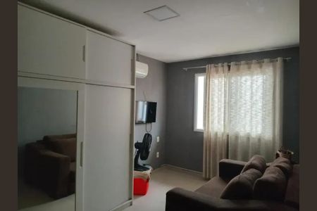 Sala de casa de condomínio para alugar com 3 quartos, 240m² em Campo Grande, Rio de Janeiro