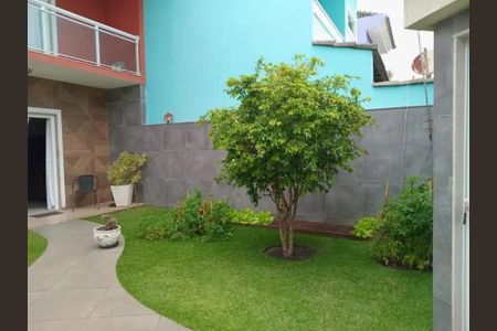 Casa de condomínio para alugar com 240m², 3 quartos e 3 vagasÁrea externa