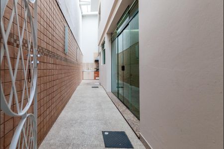 Casa à venda com 144m², 3 quartos e 2 vagasFoto 04