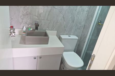 Apartamento à venda com 75m², 3 quartos e 2 vagasBanheiro