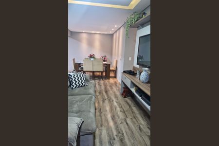 Sala de apartamento à venda com 3 quartos, 75m² em Jardim Tupanci, Barueri