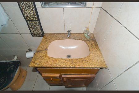 Casa para alugar com 60m², 2 quartos e sem vaga Casa para alugar com 60m², 2 quartos e sem vagaDetalhe - Banheiro