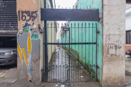 Casa para alugar com 60m², 2 quartos e sem vaga Casa para alugar com 60m², 2 quartos e sem vagaFachada