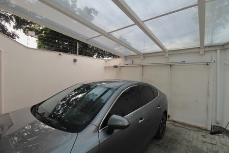 Casa à venda com 150m², 3 quartos e 3 vagasGaragem