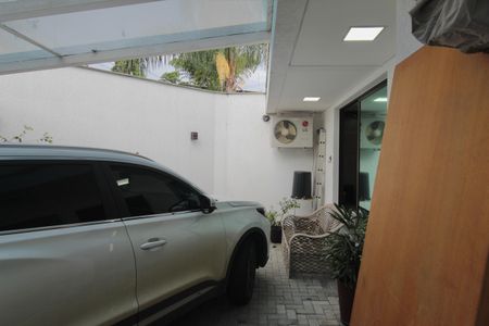 Casa à venda com 150m², 3 quartos e 3 vagasGaragem