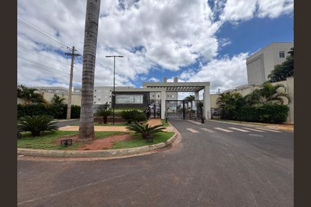 Apartamento para alugar com 49m², 2 quartos e 1 vagaFachada