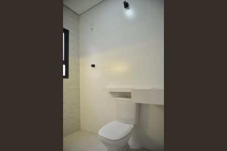 Casa à venda com 155m², 3 quartos e 3 vagasBanheiro da Suíte 2
