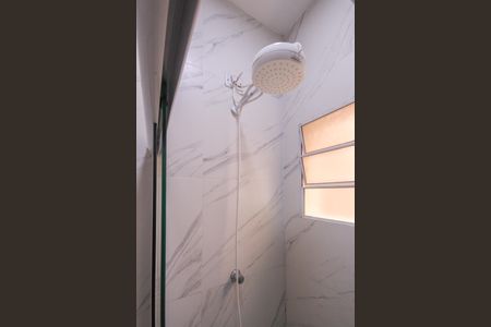 Banheiro de apartamento para alugar com 2 quartos, 33m² em Jardim Japao, São Paulo