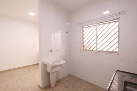Apartamento para alugar com 33m², 2 quartos e sem vagaCozinha e Área de Serviço