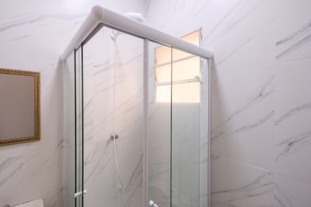 Banheiro de apartamento para alugar com 2 quartos, 33m² em Jardim Japao, São Paulo