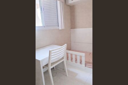 Quarto de casa à venda com 2 quartos, 56m² em Parque Novo Oratório, Santo André