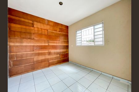 Casa à venda com 200m², 5 quartos e 3 vagas Casa à venda com 200m², 5 quartos e 3 vagasEspaço Multiuso