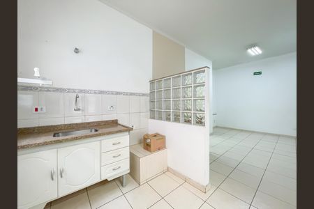 Casa à venda com 200m², 5 quartos e 3 vagas Casa à venda com 200m², 5 quartos e 3 vagasCopa e Cozinha
