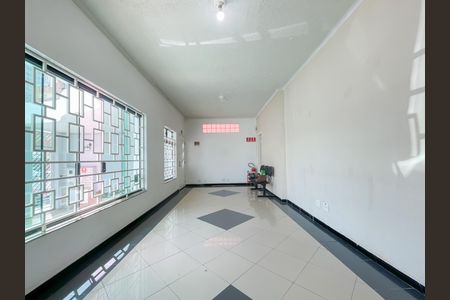 Sala de casa para alugar com 3 quartos, 200m² em Centro, Osasco