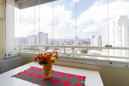 Apartamento à venda com 50m², 2 quartos e 1 vaga Apartamento à venda com 50m², 2 quartos e 1 vagaVaranda