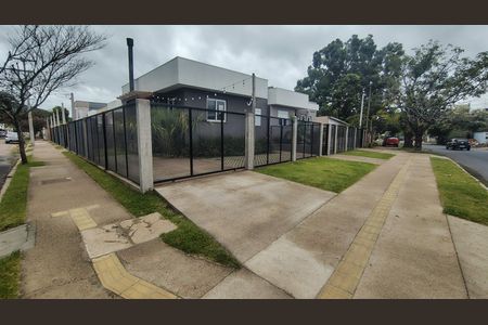 Casa à venda com 69m², 3 quartos e 2 vagas